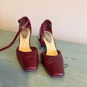 Liz Claiborne Maroon Women's Heels